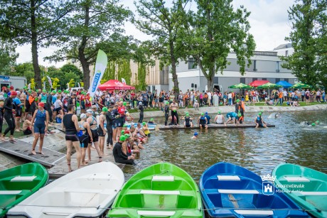 Több mint háromszázan indultak a fehérvári eXtremeMan 51.5 triatlon versenyen